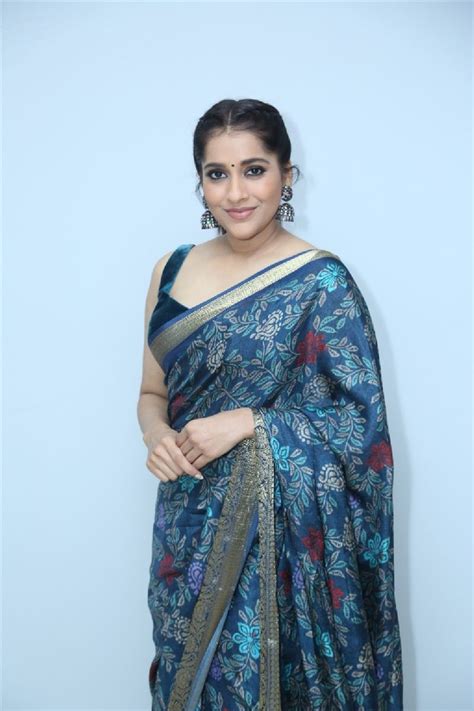 Actress Rashmi Gautam Saree Pics Bomma Blockbuster Trailer Launch