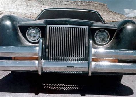 Killer Cars 8 Classic Horror Movie Cars We Love A Girls Guide To Cars