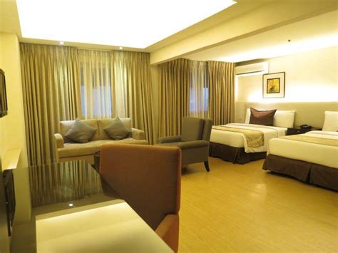 Imperial Palace Suites Quezon City Hotel In Manila Room Deals Photos