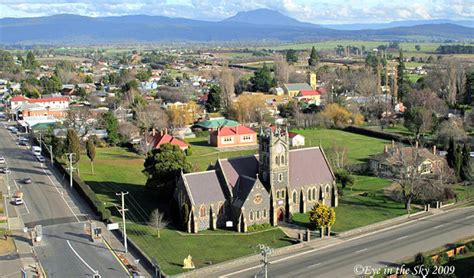 Westbury gingerbread cottages offers 5 accommodations with fireplaces and washers/dryers. Westbury Self Contained and Self Catered Accommodation at ...
