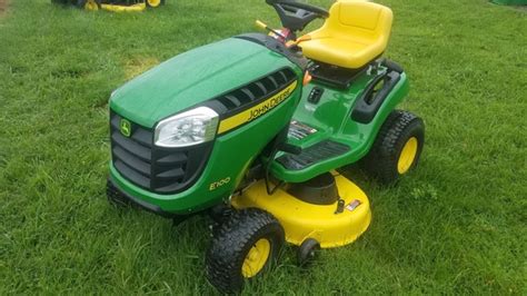 2018 John Deere E100 Lawn And Garden Tractors John Deere Machinefinder