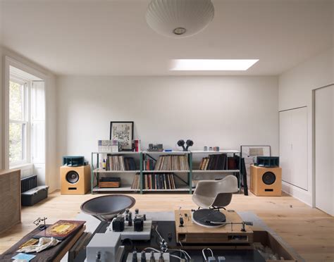 How To Create Your Own Listening Room The Spaces