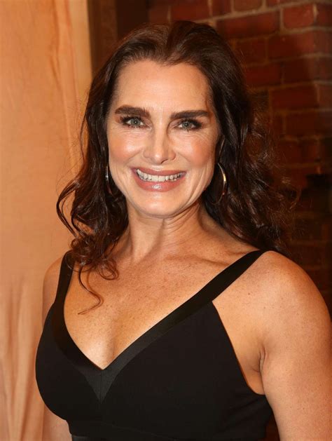 Brooke Shields Says This True Botanicals Cbd Face Oil Is The Best Instyle