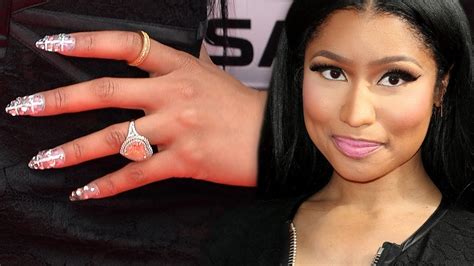 Nicki Minaj Flaunts Cleavage And Engagement Ring At 2015 Bet Awards Youtube
