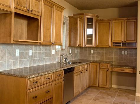 Today, cabinetry comes in a very wide range of choices making shopping a bit confusing and difficult to some. Ready-to-Assemble Kitchen Cabinets: Pictures, Options ...