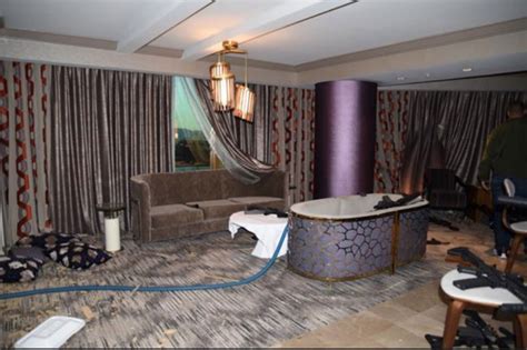 see it new photos of las vegas gunman stephen paddock s mandalay bay hotel room after deadly