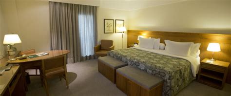 Le cachet particulier de gerberoy est rehaussé par ses nombreuses roses et par les vestiges de son histoire : Comment obtenir le meilleur prix sur une chambre d'hôtel?