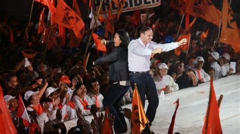 Keiko fujimori y pedro castillo realizaron mítines en lima y ves. Keiko Fujimori cerró campaña presidencial en Villa El ...