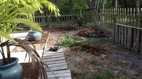 Diy Outdoor Planter Box For Hanging String Lighting Fresh Mommy Blog