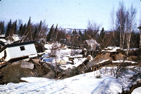 Eines mitten in der nacht. Alaska-Erdbeben 1964: Katastrophe am Karfreitag veränderte ...