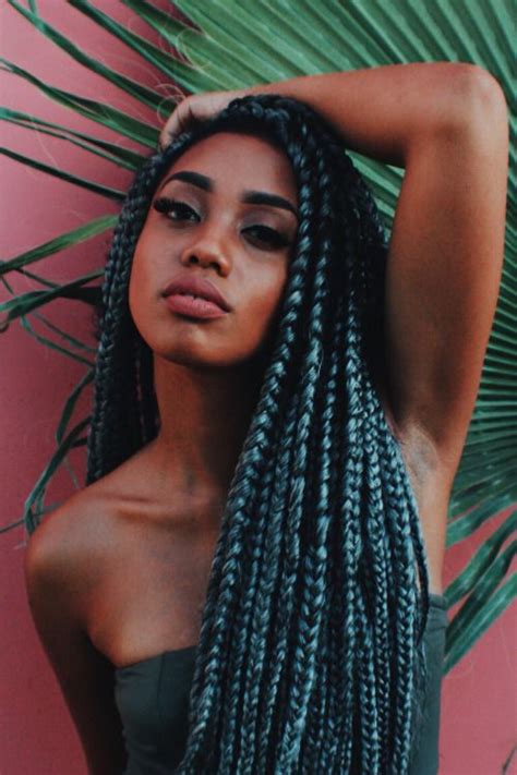 It's light, abundant, durable and comfortable. 60 Totally Chic And Colorful Box Braids Hairstyles To Wear!