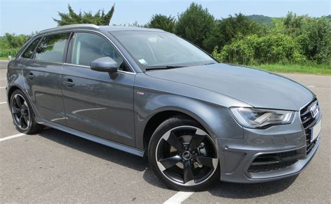 Audi A3 Sportback 8v Tdi 150 Quattro Ambition Luxe Pack S Line Gris