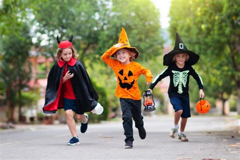 Six Of The Best Halloween Safety Tips For Parents