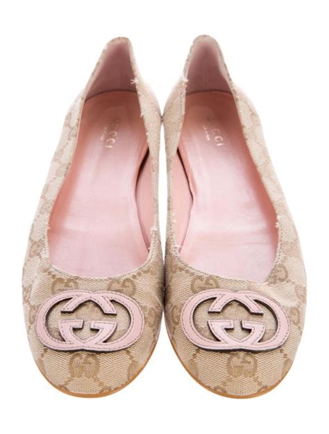 Gucci Gg Canvas Flats Shoes Guc153032 The Realreal