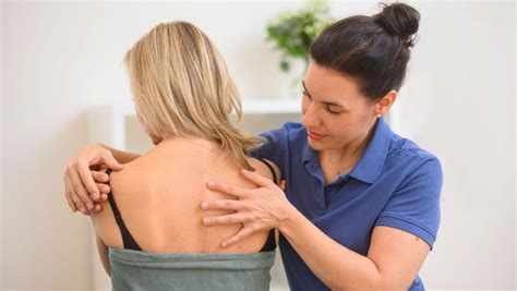 Zur osteopathie behandlung gehören untersuchung, diagnose und behandlung. Behandlung - Osteopathie Soma München