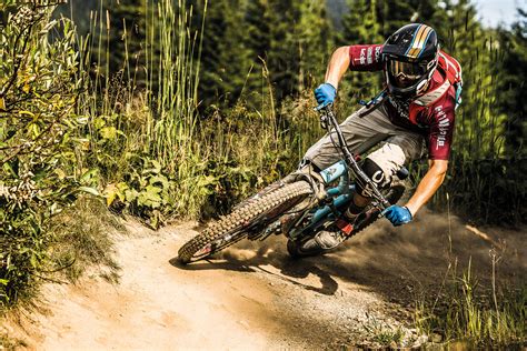 17 Tips On How To Ride A Mountain Bike For Beginners