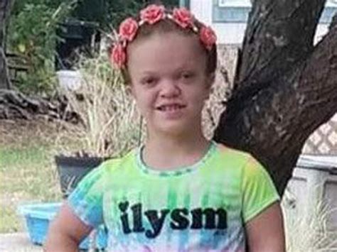 Amber Alert Issued For Missing Texas Girl 14 Persons Of Interest Named Chicago Tribune
