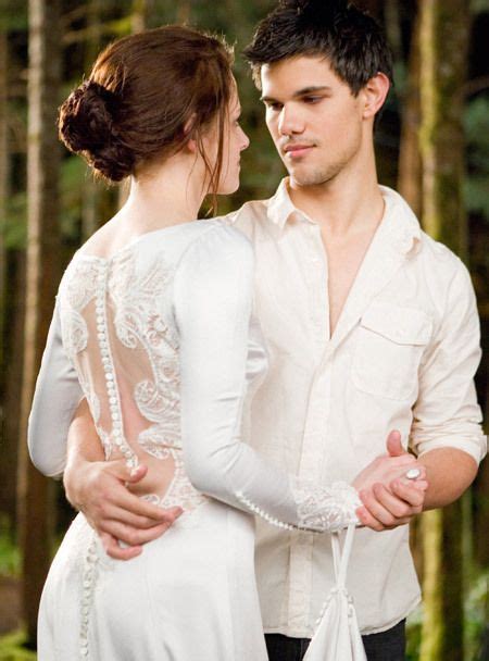 Jacob And Bella Photo Breaking Dawn Stills Twilight Wedding