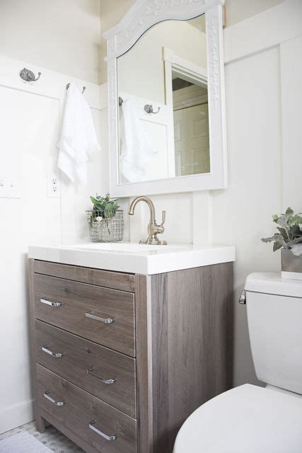 15 Gorgeous Small Bathroom Decor Ideas The Crafting Nook Simple