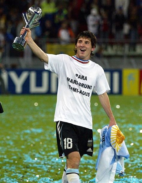 A 16 Años ¿qué Decía La Remera Del Messi Campeón Del Mundo Con La Selección Sub 20 En Holanda 2005