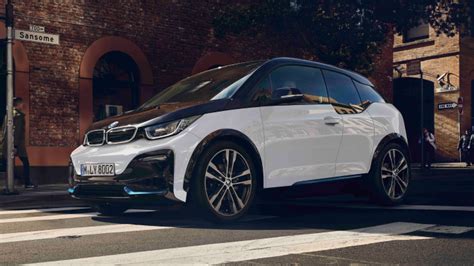 Edmunds also has bmw i3 pricing, mpg, specs, pictures, safety features, consumer reviews and more. BMW i3 Motability Offers