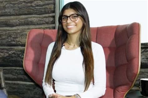 Mia Khalifa Video Star Tells Arsenal Fan Tv She Loves Teams Who Suck