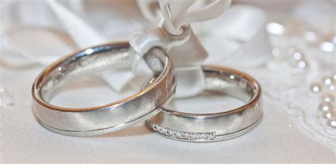 Die passenden sprüche zur hochzeit berücksichtigen auch das alter der brautleute, ihre interessen und vorlieben. Ehe und Heiraten | Glückwünsche und Sprüche zur Hochzeit