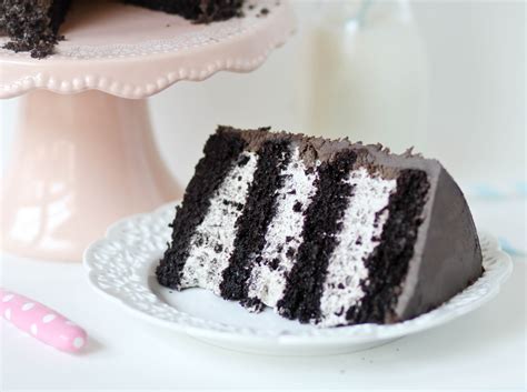 Fudgy Cookies and Cream Cake - Confessions of a Cookbook Queen