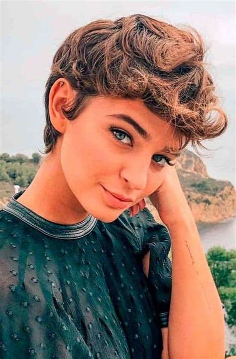 So it's not done lightly. Best Pixie cut hairstyles and pixie haircuts for women in ...