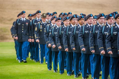 22 Week Infantry Osut Pilot Program Trainees Graduate At Forefront Of