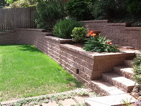 Incredible Collections Of Retaining Wall Backyard Photos Laorexa