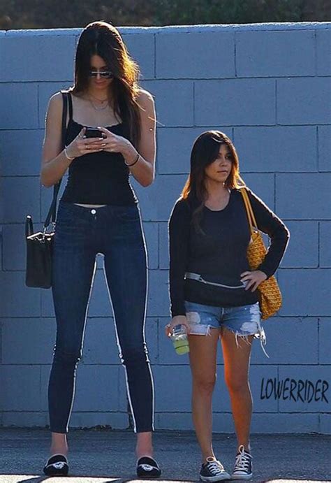Kendall Jenner And Sister By Lowerrider On Deviantart Celebrity Casual Outfits Kendall And