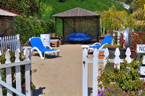 Important pages are advertise, malibu weather and contact. Cabana1d - Paradise Cove Malibu
