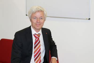 Sehen sie sich das profil von dr. Udo Heuser