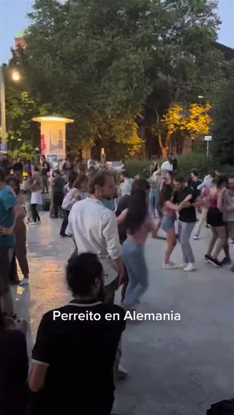 Alemanes Se Hacen Virales Por Su Forma De Bailar Reggaetón By Virales Y Cotorreo