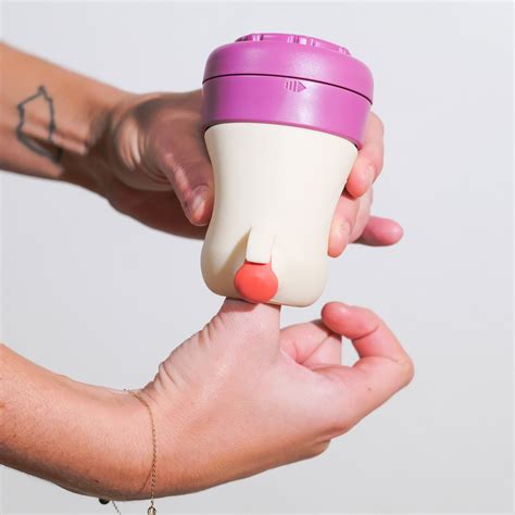 Emm Is A Smart Menstrual Cup That Tracks Periods Automatically