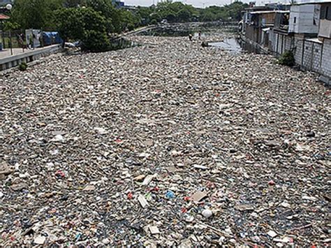 Citarum Sungai Paling Tercemar Di Bumi Perkimid