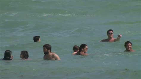 Swimmers Warned To Stay Out Of Water At Several Beaches Due To Fecal Contamination Youtube
