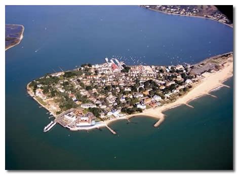 Plenty of space, lots to watch , such as kite surfing and the cruise liners anchored on the coast. A winter let in Sandbanks | Emma Lee-Potter