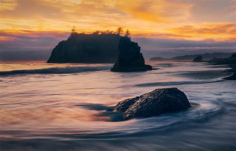 Sunset Along The Coast Of Washington State Photograph By Yimei Sun