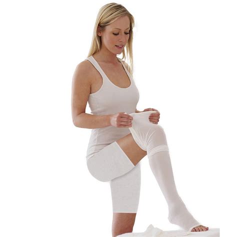 Tynor Dvt Class Anti Embolism Knee Stockings For Hospital Size S