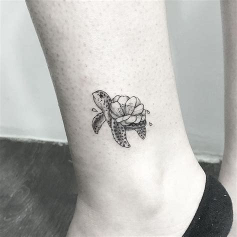 Tatuagem De Tartaruga Turtle Tattoo Designs Beachy Tattoos Classy Tattoos