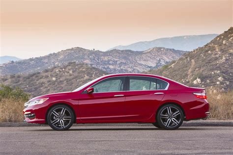 2017 Honda Accord Adds Value Oriented Sport Special Edition Motor Trend