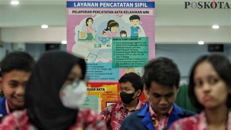 Dukcapil Gelar Perekaman E KTP Pelajar Di Jakarta Pusat Poskota Co Id