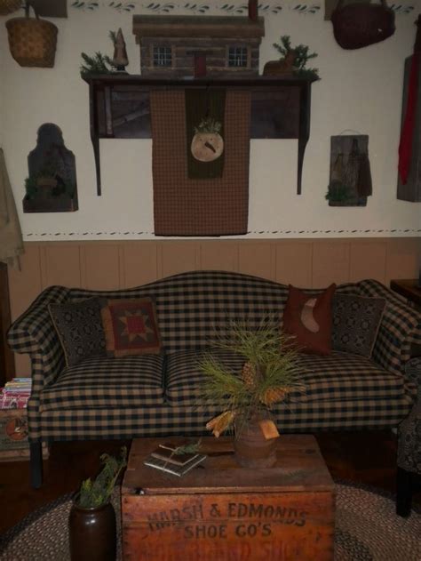 So country living rooms had a dinner table but no low coffee tables (those were invented by city folk in the late 19th century). 202 best Primitive Livingroom images on Pinterest ...