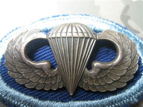 Original Ww2 Us Jump Wings And Oval Wing Badges Us Militaria Forum