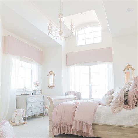 Rms user 1919's parisian design features memorabilia from a trip to the famous city, including real flowers. Romantic Pastel Interiors & Timeless French Country: Brit ...