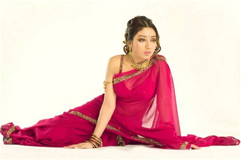 South Asian Beauties Sarmi Karati