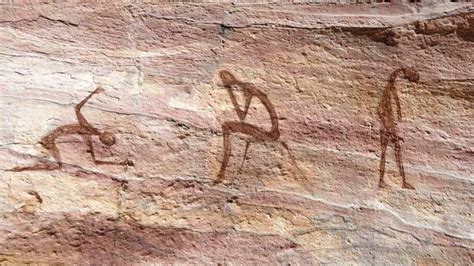 Pin By Judith A On My New House Cave Paintings Prehistoric Cave Paintings Prehistoric Art