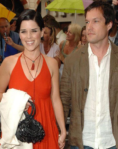 Neve Campbell Files For Divorce